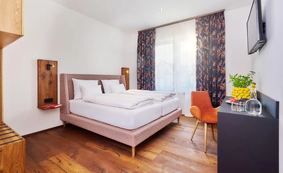 Hotel Der Einrichter Straubing