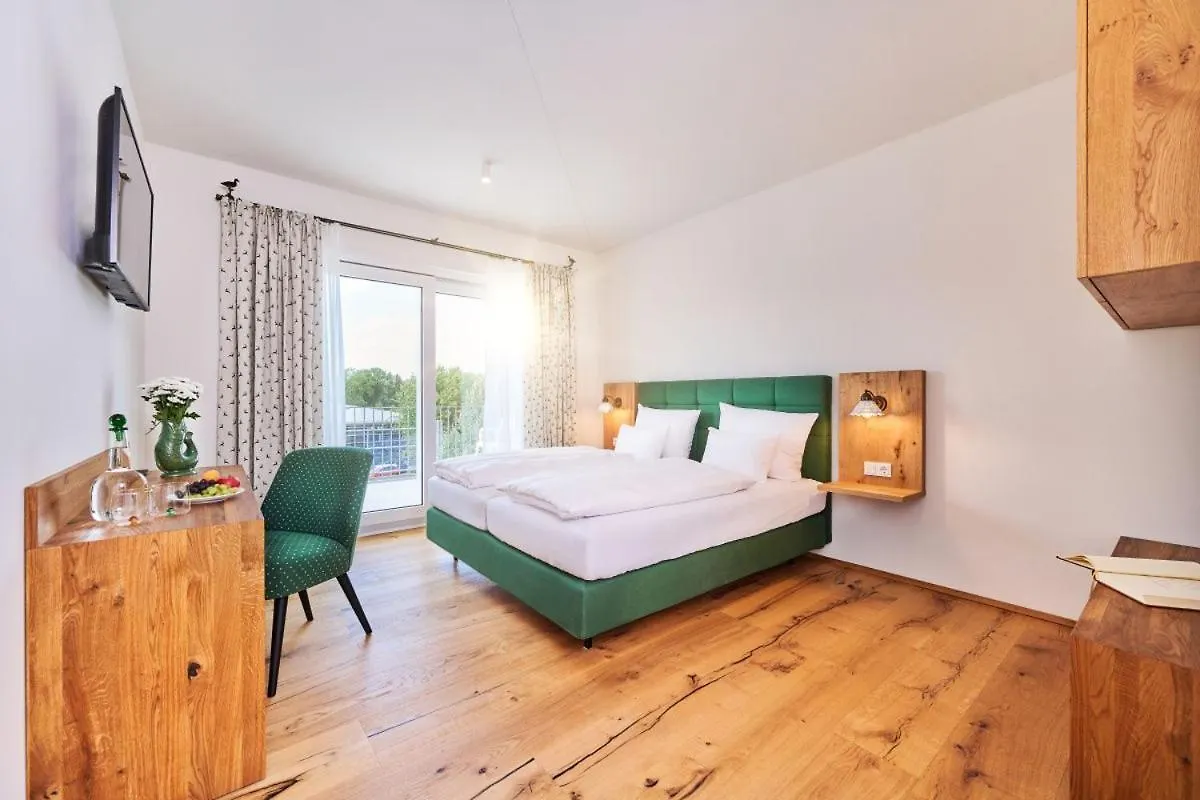 Bed & Breakfast Hotel Der Einrichter Straubing